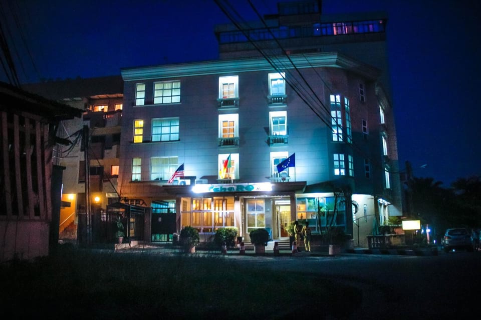 Facade/entrance