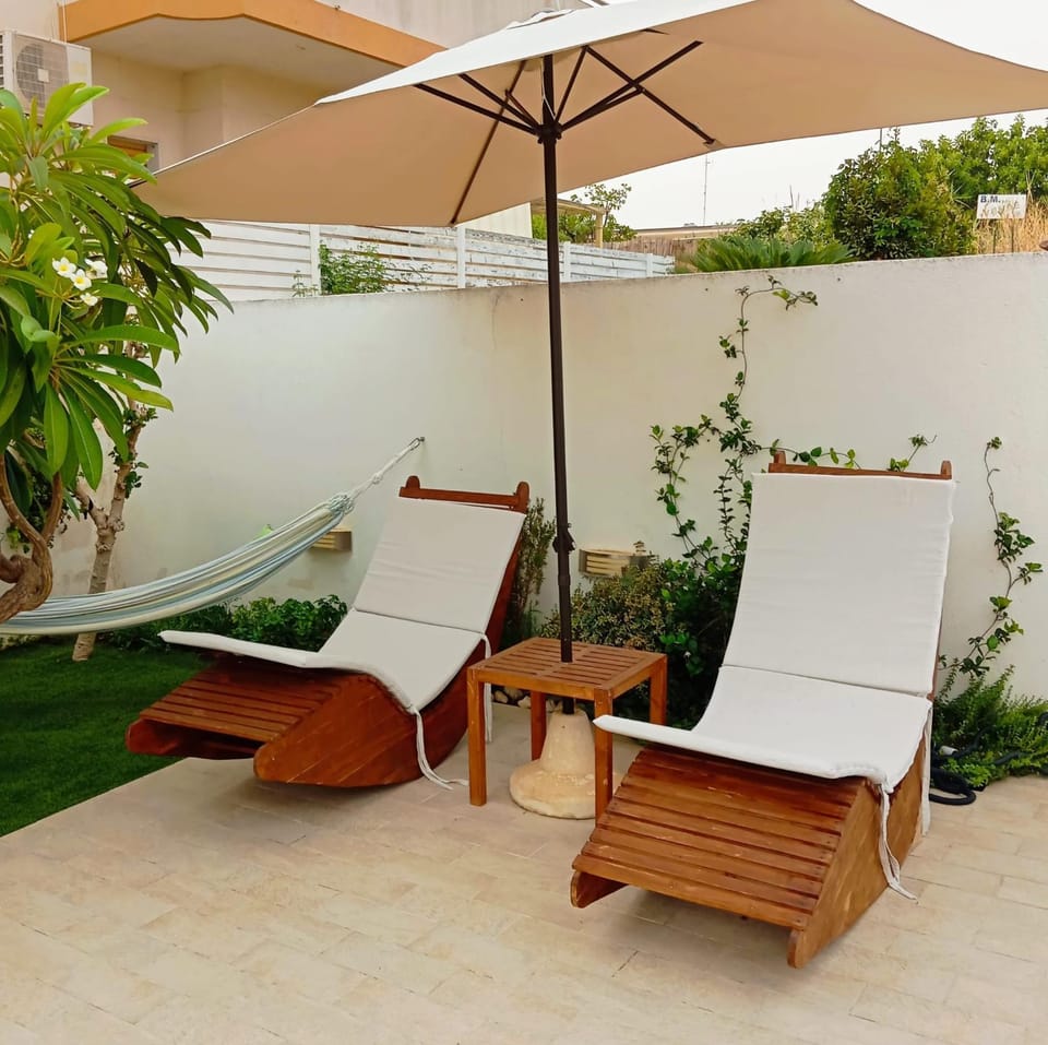 Garden view, sunbed