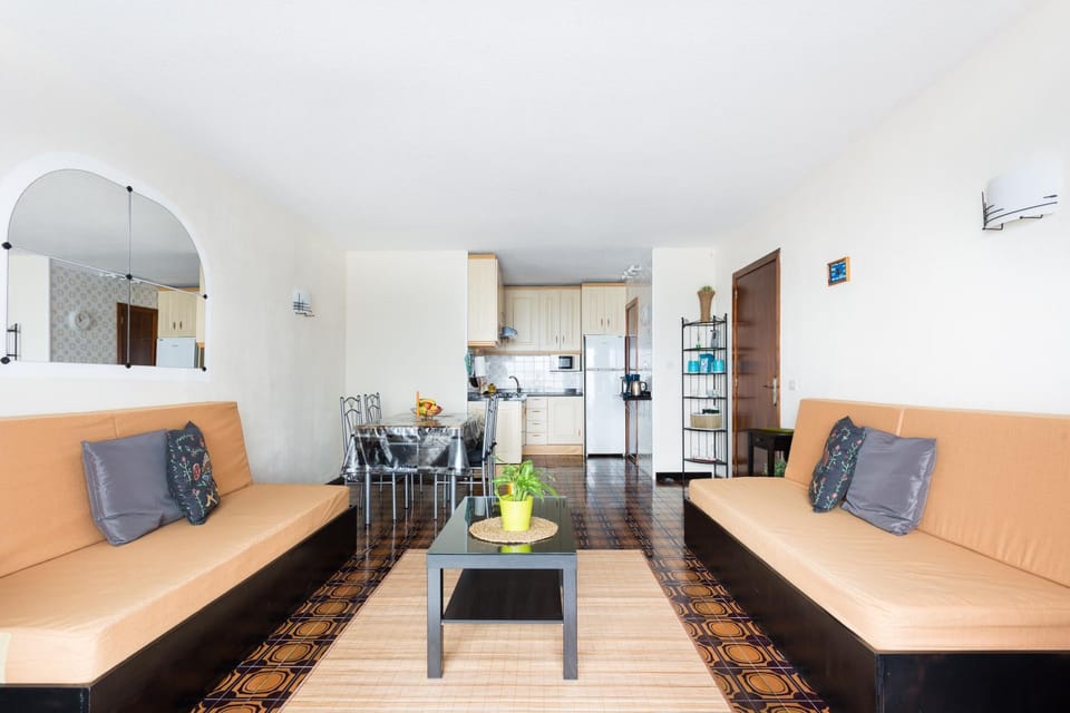 Communal lounge/ TV room, Lounge or bar
