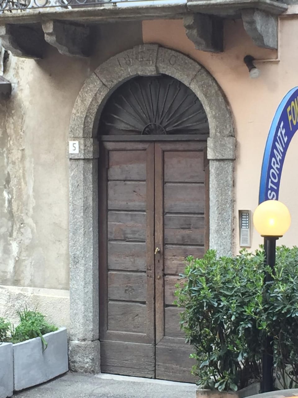 Property building, Facade/entrance