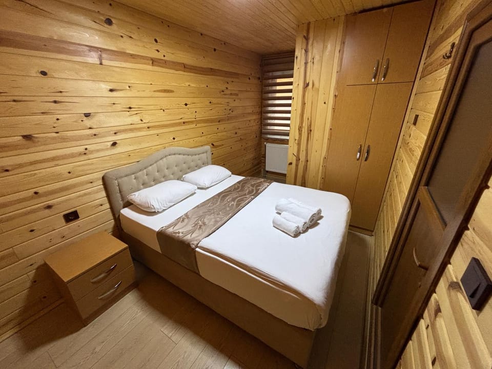 Bed, Bedroom, wardrobe
