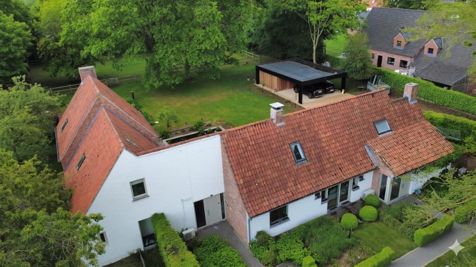 Property building, Bird's eye view, Garden, Garden view