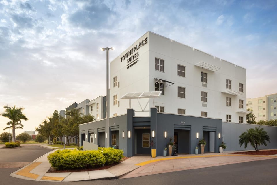 Property building, Day