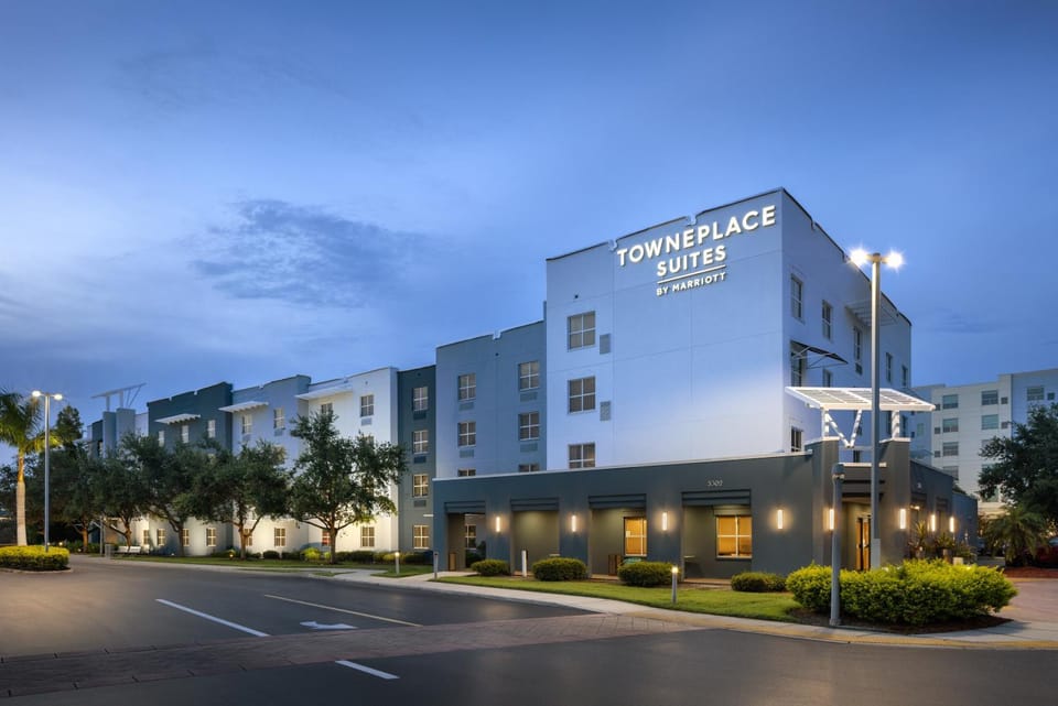 Property building, Night, Neighbourhood, Street view, Location, Parking