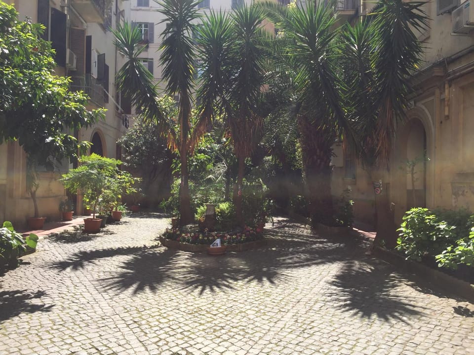 Oscar 2 Bed and Breakfast in Rome