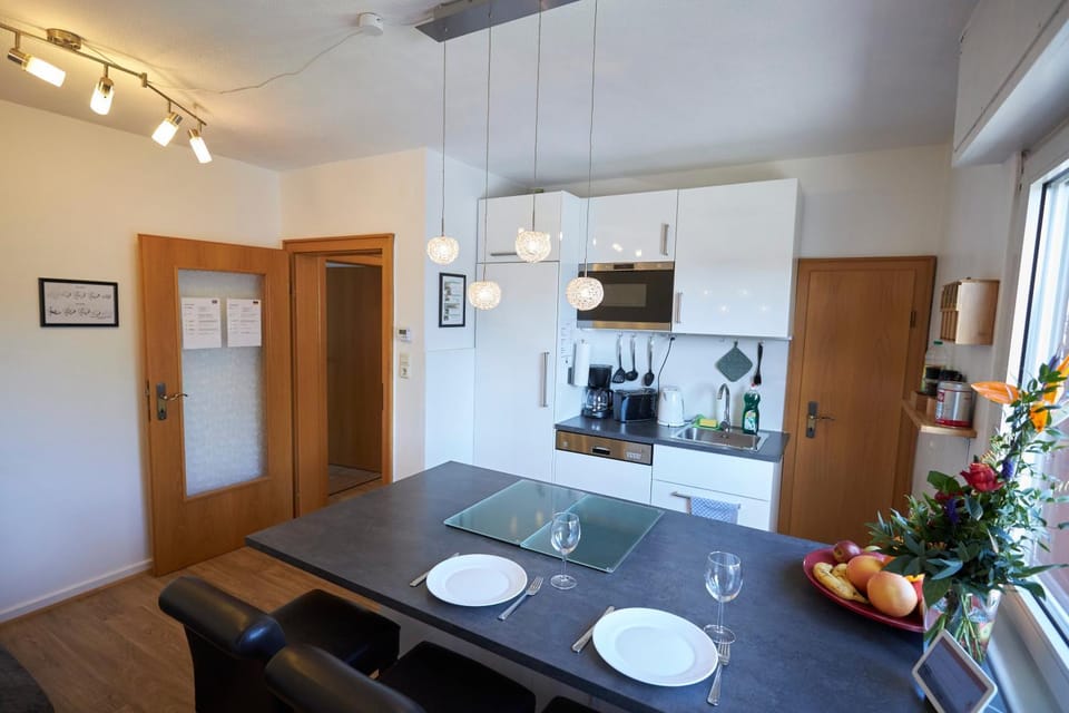 Seating area, kitchen