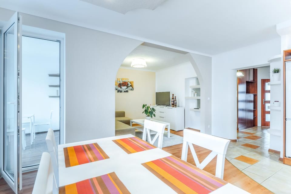 Balcony/Terrace, Living room, Living room, Dining area, Dining area
