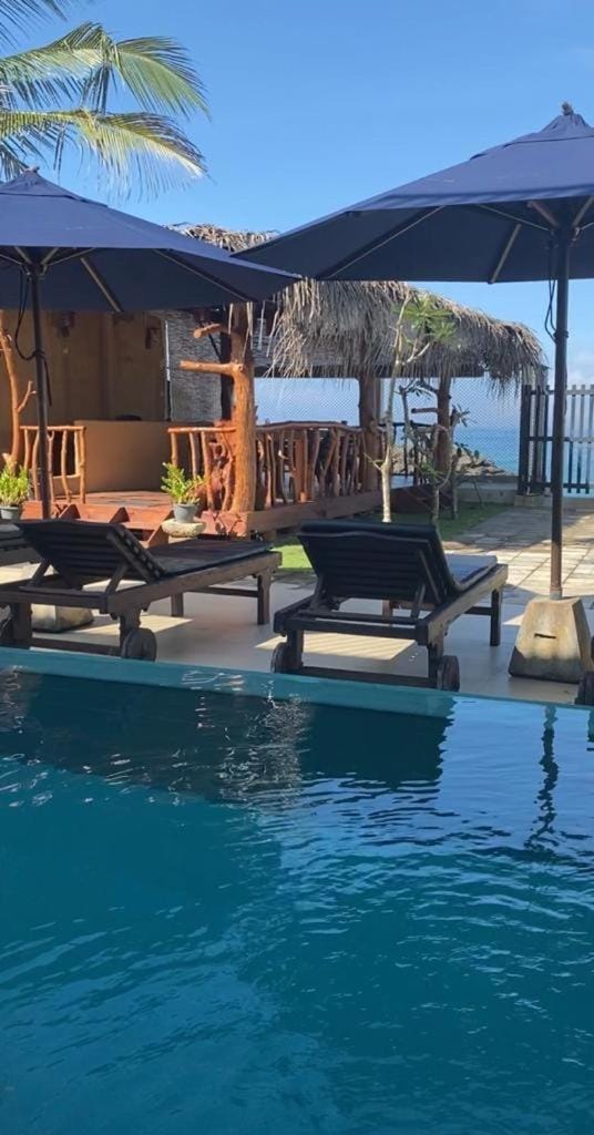 White Sand Villa - Beach front Bed and Breakfast in Southern Province
