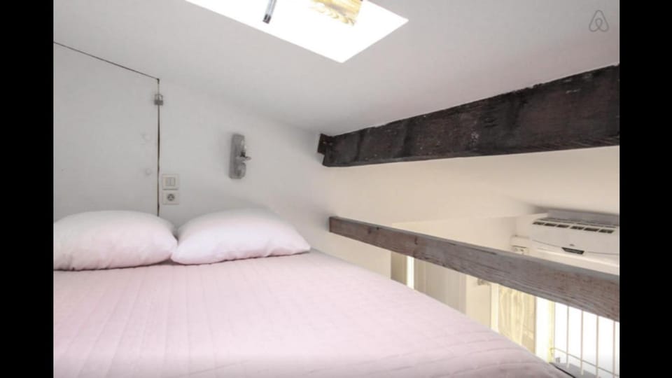 Vieil Antibes Cosy Close everything Apartment in Antibes