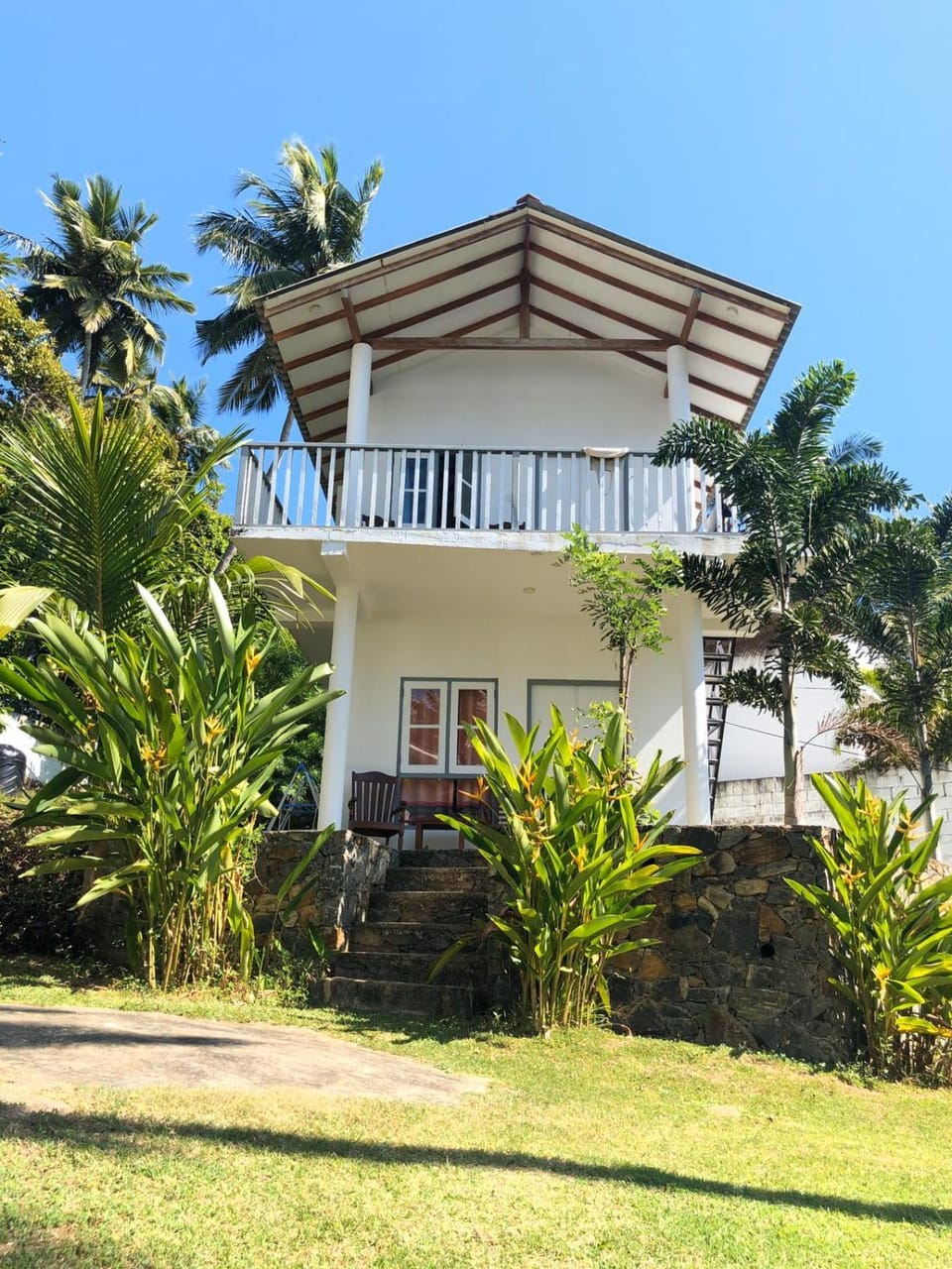Hiru Villa Tangalle Bed and Breakfast in Tangalle