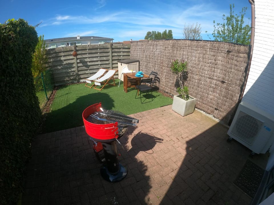 Garden, Balcony/Terrace