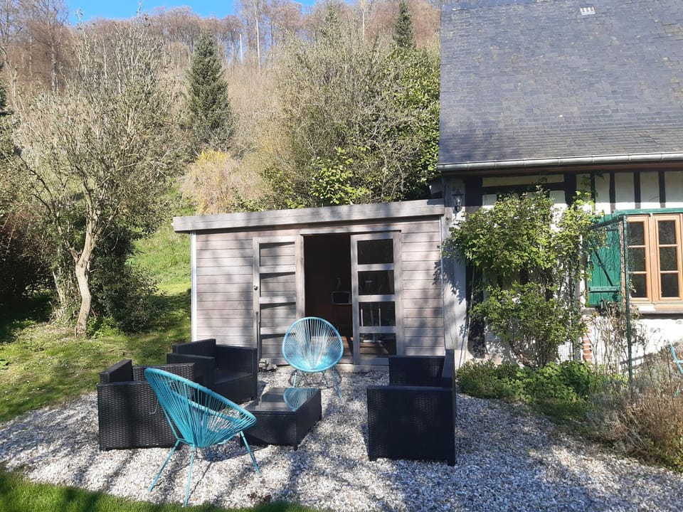 les orchidees sauvages House in Normandy