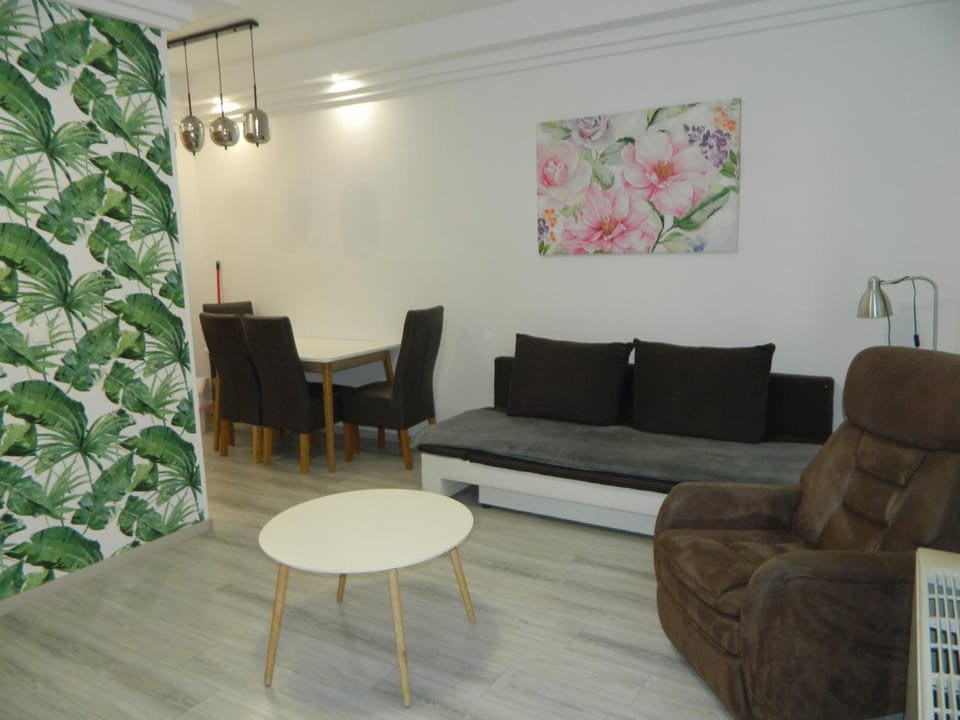 Héli apartman Apartment in Hungary