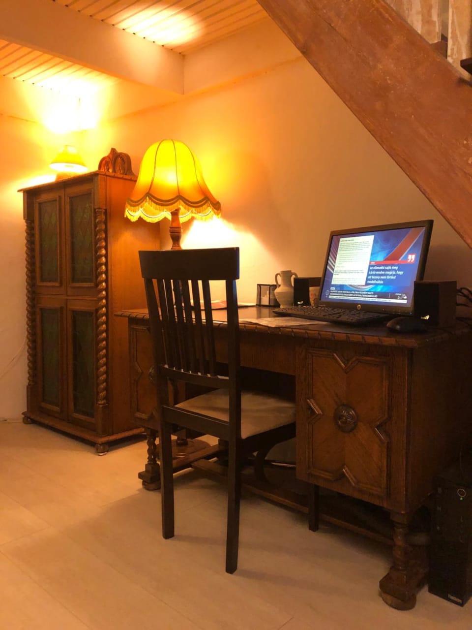 TV and multimedia, Seating area