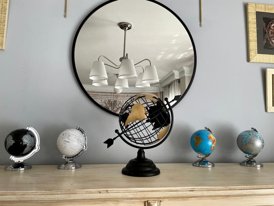 Living room, Decorative detail