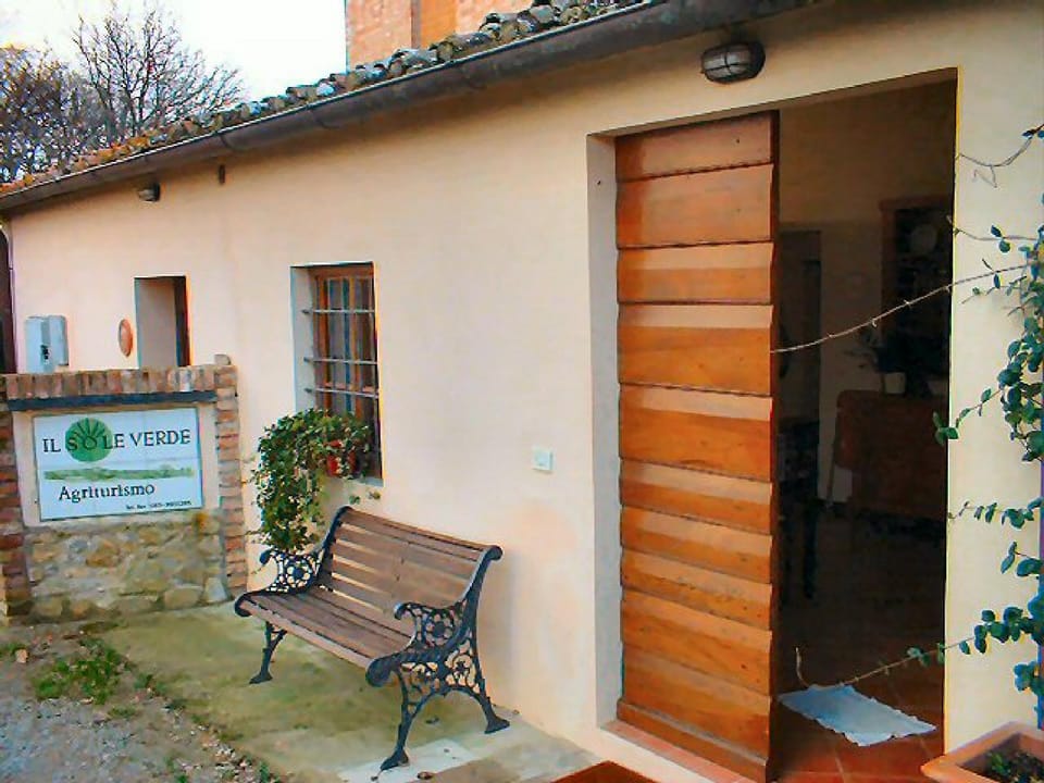 Patio, Facade/entrance