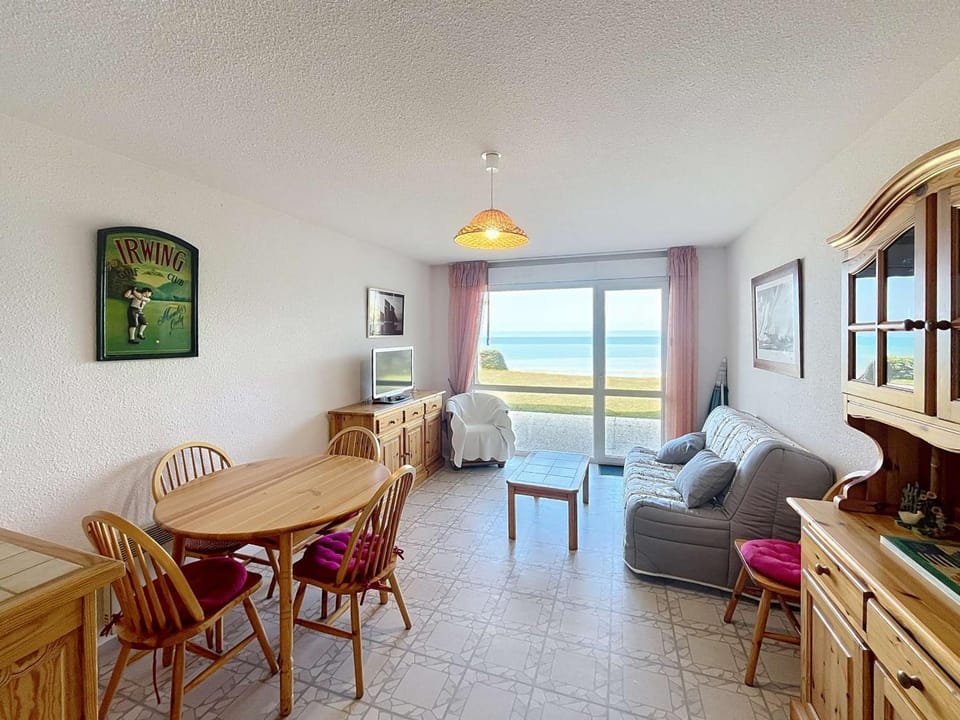 Appartement en bord de mer avec 2 chambres et parking - FR-1-361-78 Apartment in Saint-Pair-sur-Mer