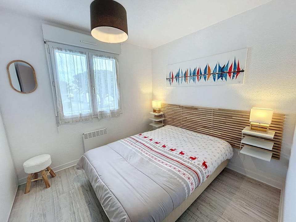 Joli T2 en front de mer avec accès direct plage, terrasse privative, parking et Wi-Fi gratuit - FR-1-361-45 Apartment in Saint-Pair-sur-Mer