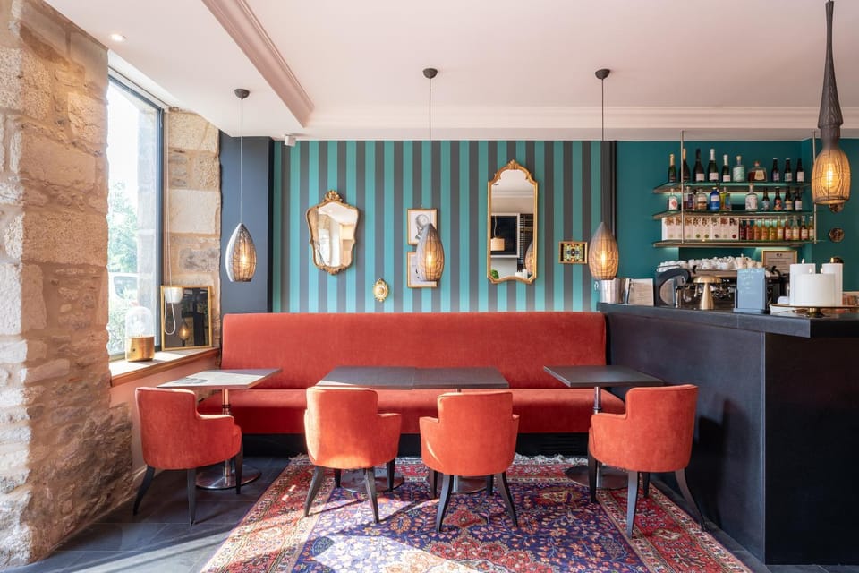 Lounge or bar
