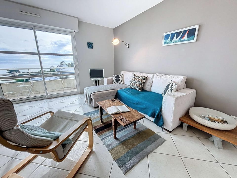 Appartement à 300m de la plage avec balcon et parking à Granville - FR-1-361-17 Apartment in Granville