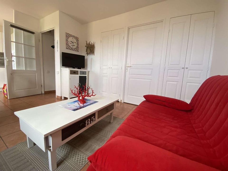 Les Issambres : Appt 2P cabine, clim, piscine - FR-1-226-307 Cabin in Sainte-Maxime