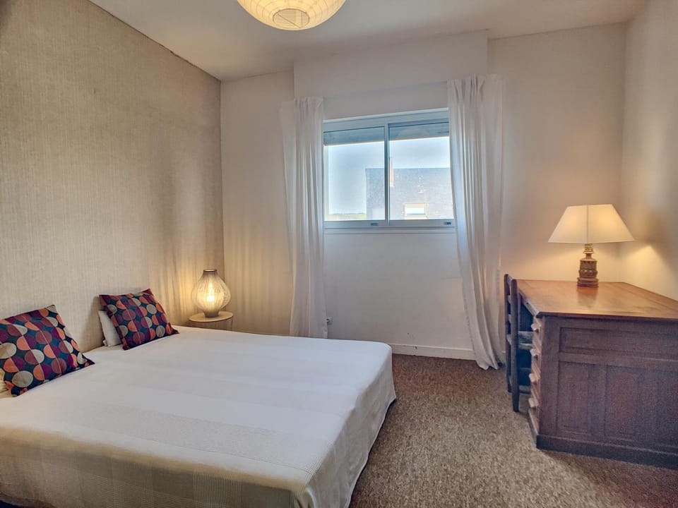 Villa avec jardin et accès direct plage, terrasse, 5 chambres, 2 salles d'eau, wifi, parking - FR-1-361-132 House in Saint-Pair-sur-Mer