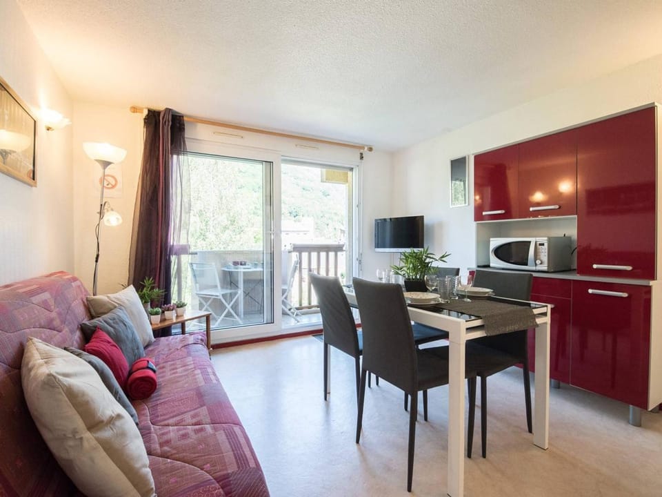 Appartement confortable 4 pers à Saint Lary Soulan - FR-1-296-236 Apartment in Saint-Lary-Soulan