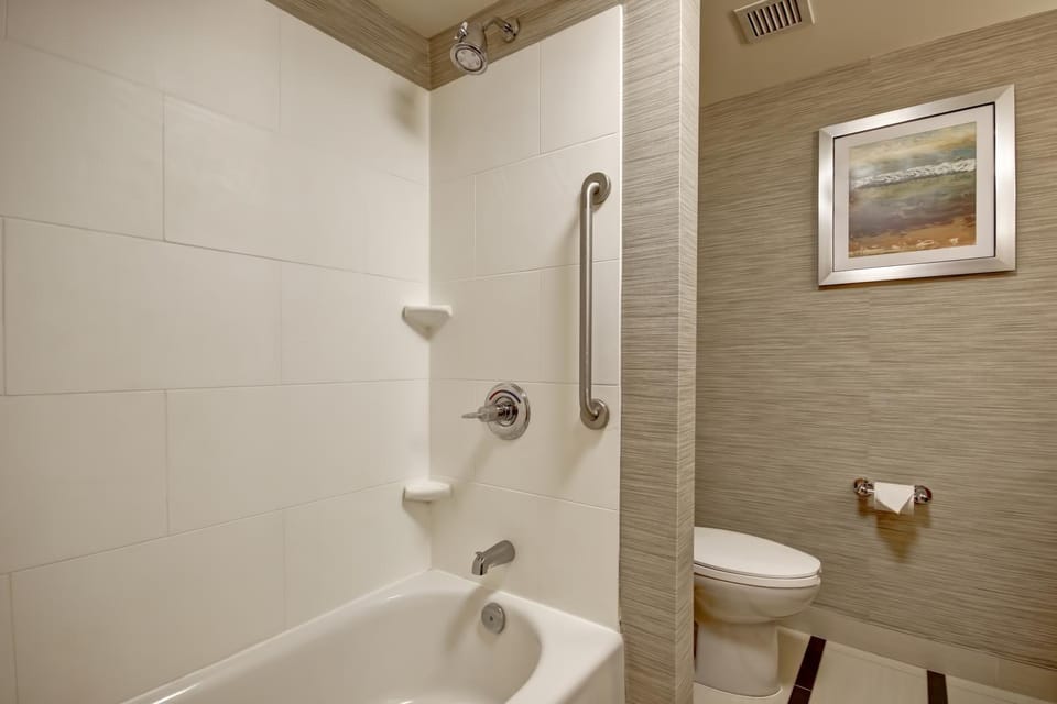 Shower, Toilet, Bathroom, Bath