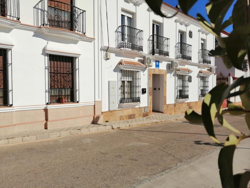 Nearby landmark, Facade/entrance, Natural landscape, Supermarket/grocery shop, Swimming pool