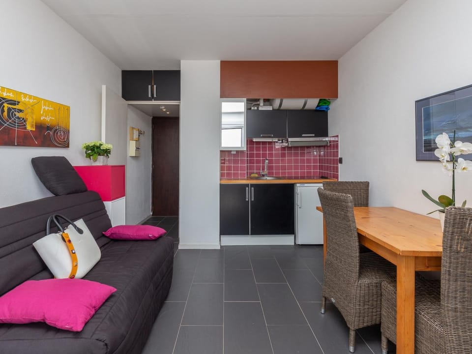 Studio rénové face à la dune, proche plage et commerces, idéal pour 2 personnes - FR-1-239-150 Apartment in Seignosse