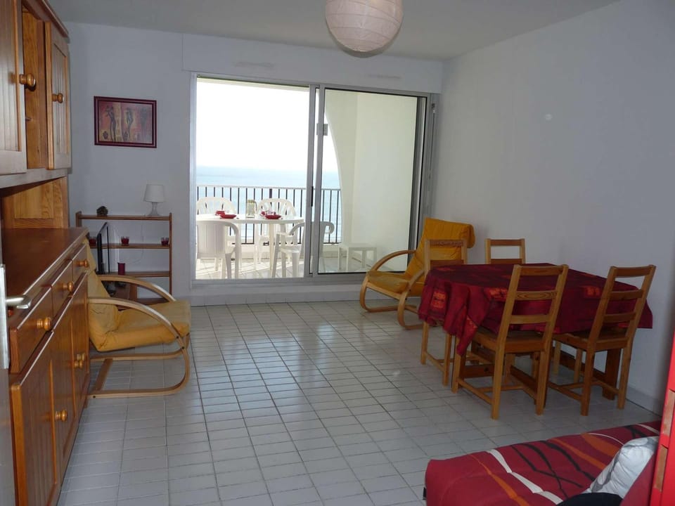 Studio Cabine Spacieux avec Parking et Vue - FR-1-328-214 Cabin in La Grande-Motte