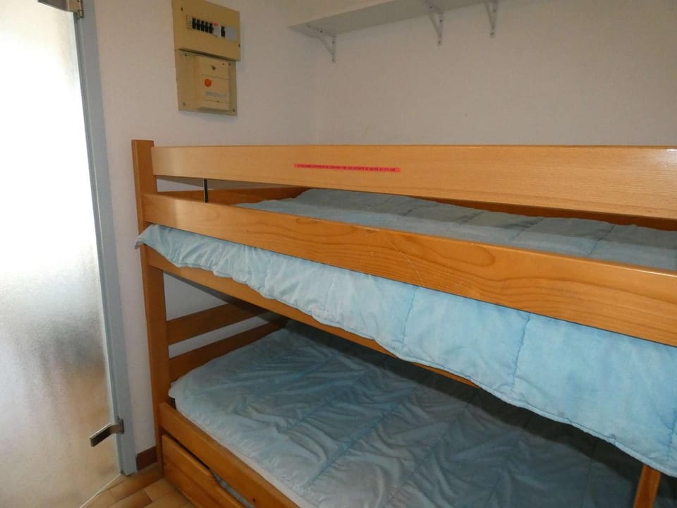 Studio cabine avec piscine, parking et climatisation en bord de mer - FR-1-328-165 Cabin in La Grande-Motte