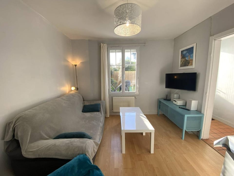 Appartement au RDC avec accès direct plage, parking et WIFI à Trégastel - FR-1-368-45 Apartment in Trégastel