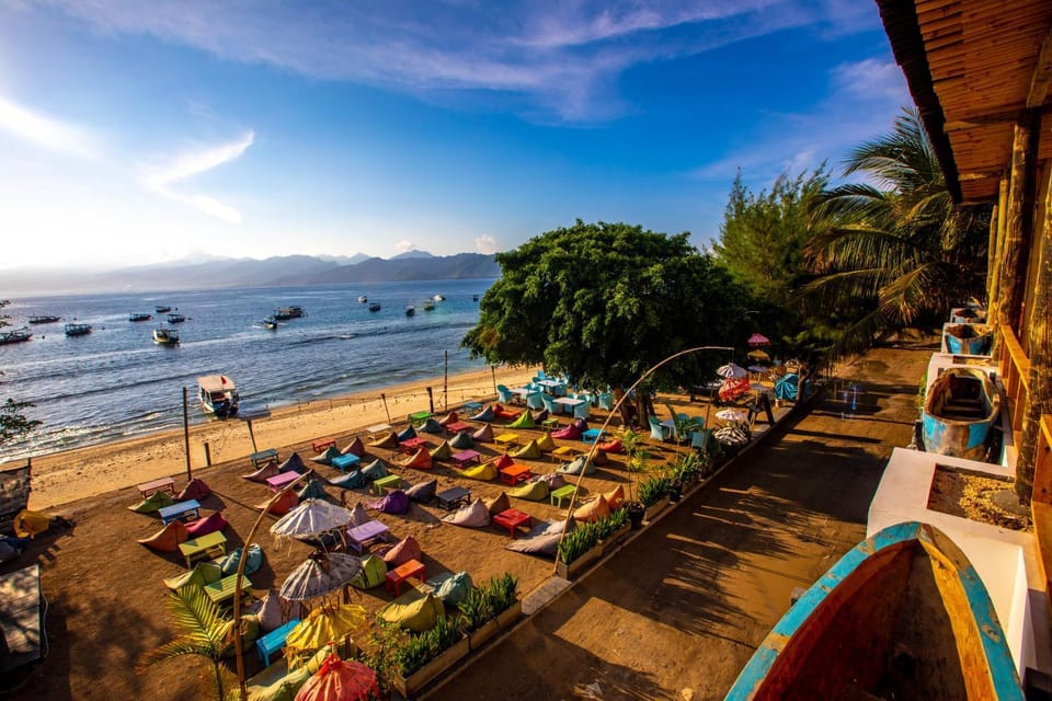 Restaurant/places to eat, Natural landscape, Beach, Sea view, Entertainment