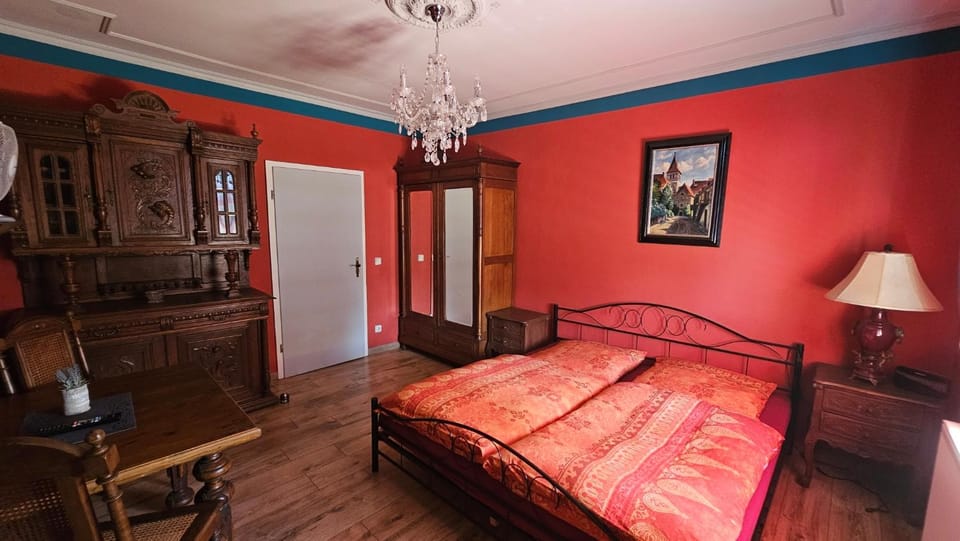 Bed, Photo of the whole room, Bedroom, wardrobe
