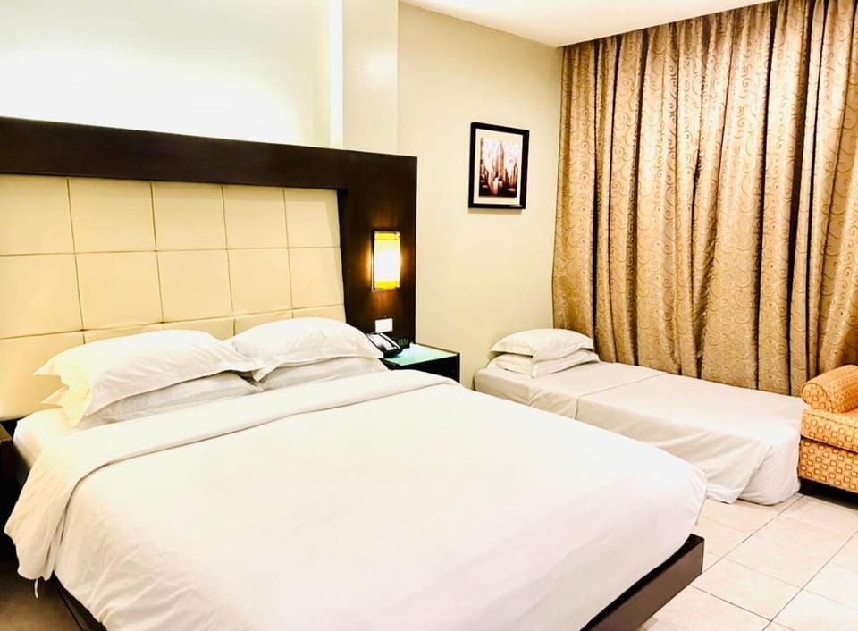 Circle Inn Hotel and Suites Bacolod Hotel in Bacolod