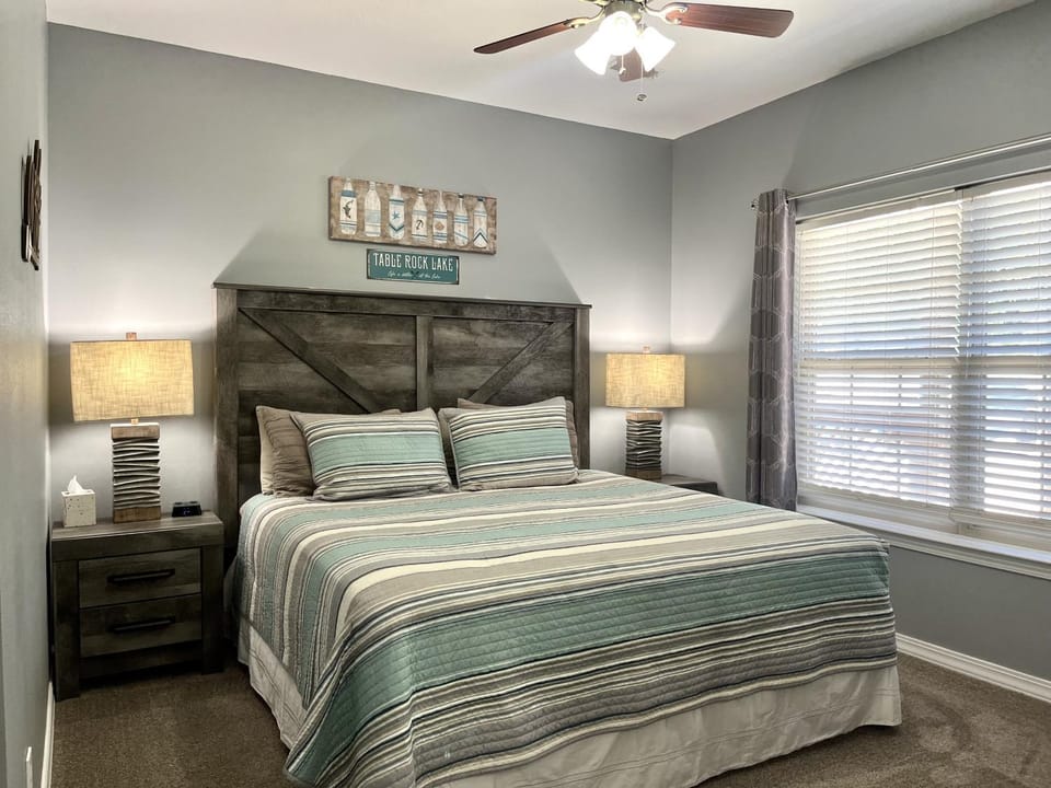 Tina Condo B-5 Apartment in Ridgedale