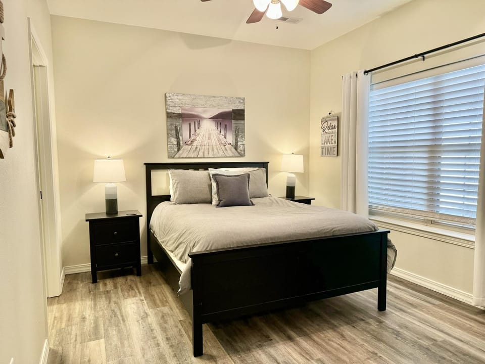 Lower Level Condo B-2 with Dock Apartment in Ridgedale