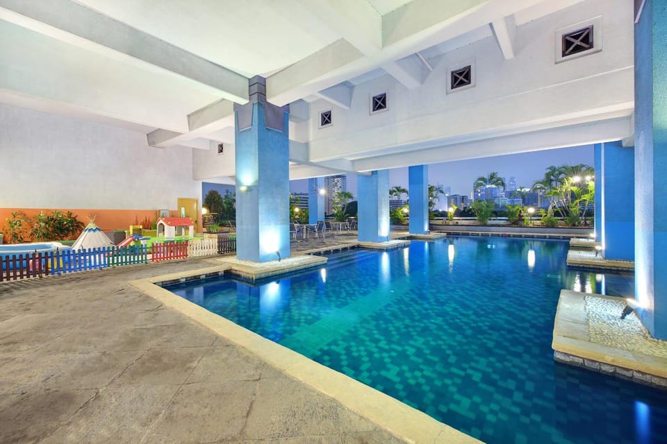 Swimming pool
