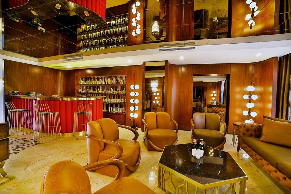 Lobby or reception, Lounge or bar, Drinks, Alcoholic drinks, Non alcoholic drinks