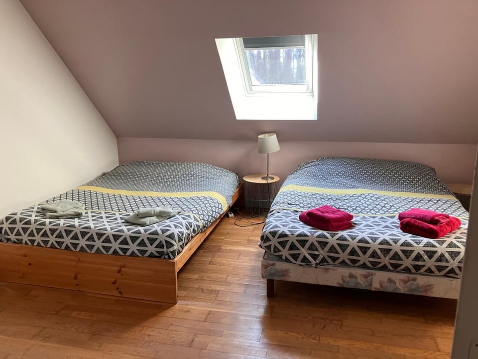 Bed, Bedroom