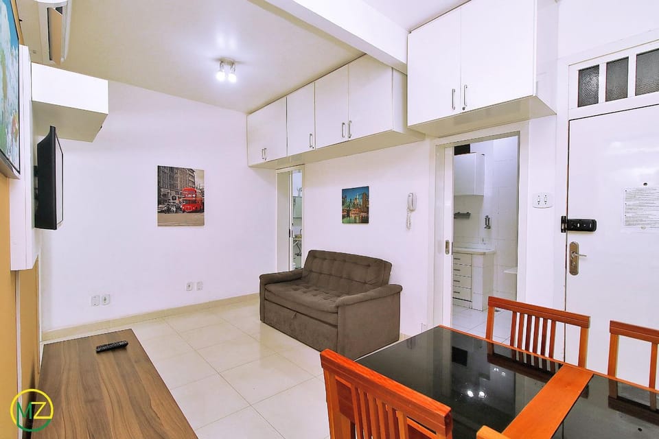 Nice 2 bedrooms for 6 people on the beach block Apartment in Rio de Janeiro