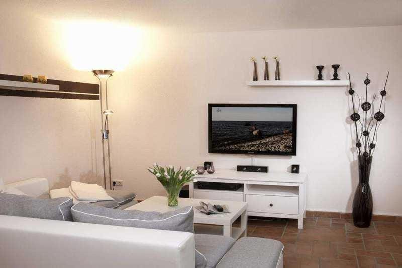 Communal lounge/ TV room, TV and multimedia, Living room, Seating area