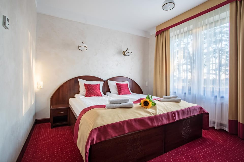Hotel *** Rancho Lot Hotel in Lesser Poland Voivodeship