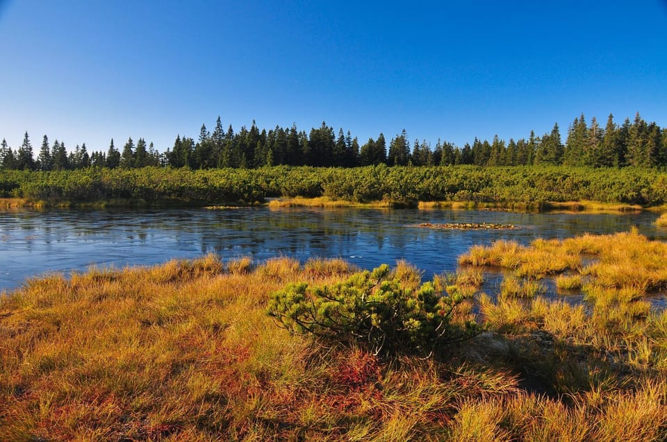 Nearby landmark, Day, Natural landscape, Hiking, Cycling, Autumn