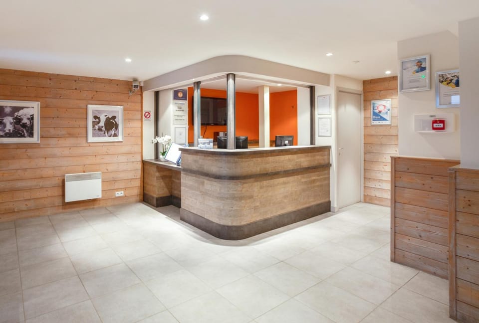 Lobby or reception, On site