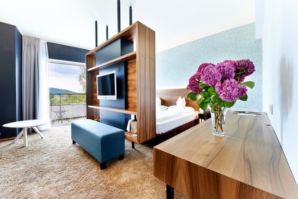 Living room, Bedroom