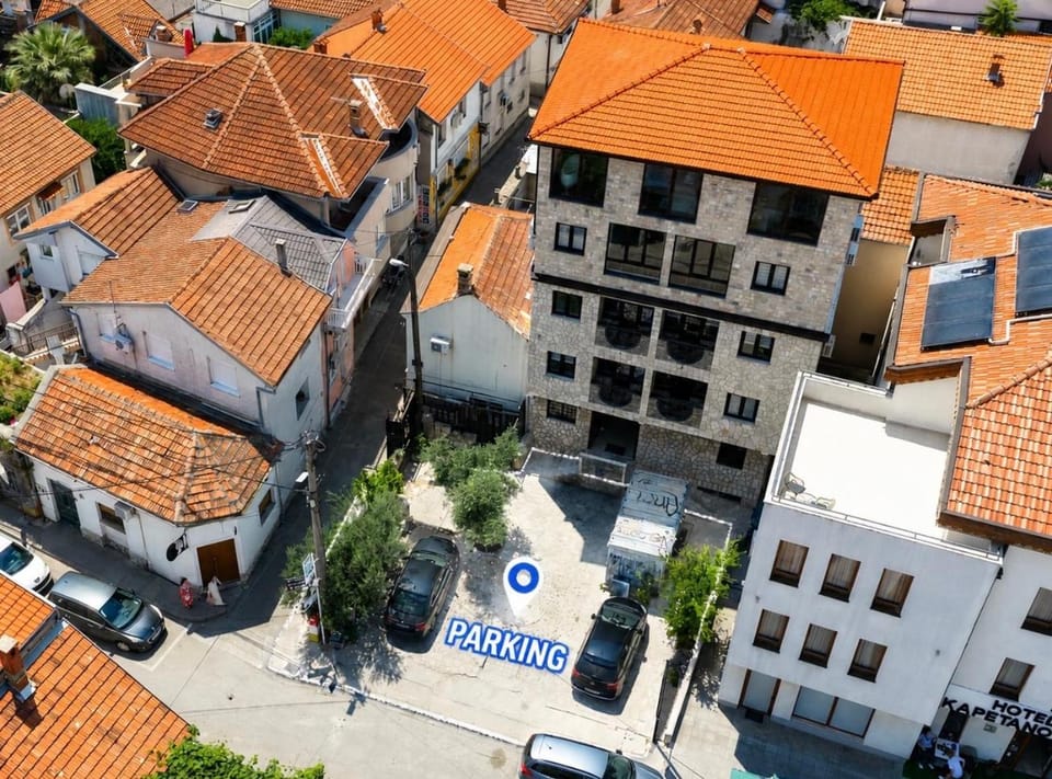 Property building, Street view, Parking