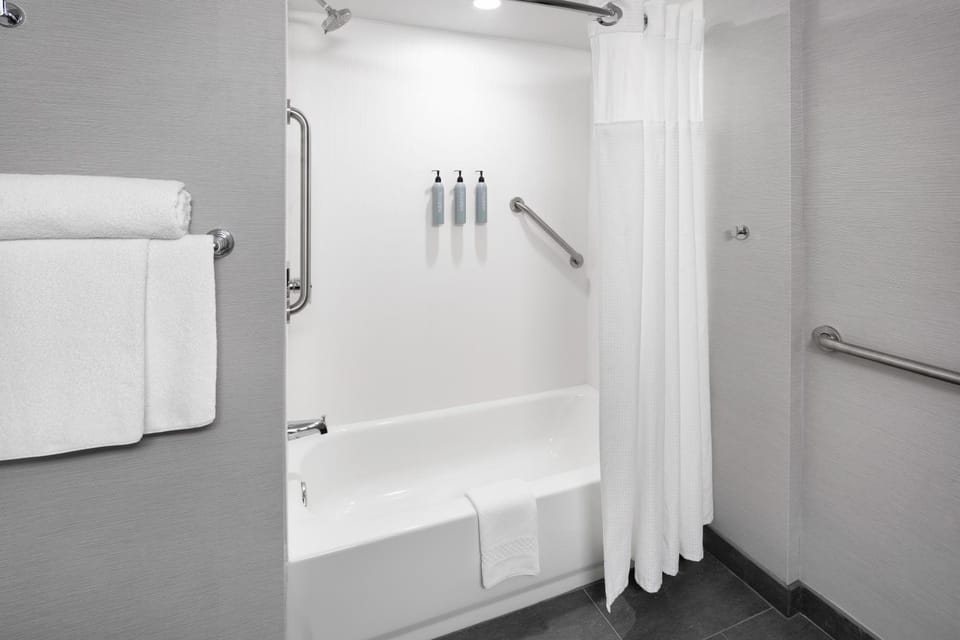Bathroom, Bath