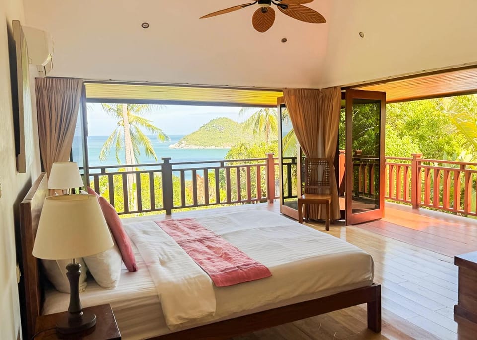 Bedroom, Sea view